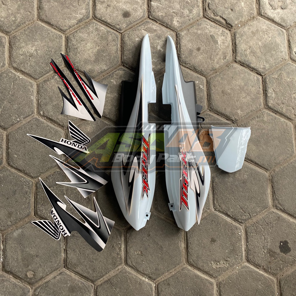 Cover body set Honda Tiger Revo Putih set stiker Putih Albino bodi samping tirev pece barong
