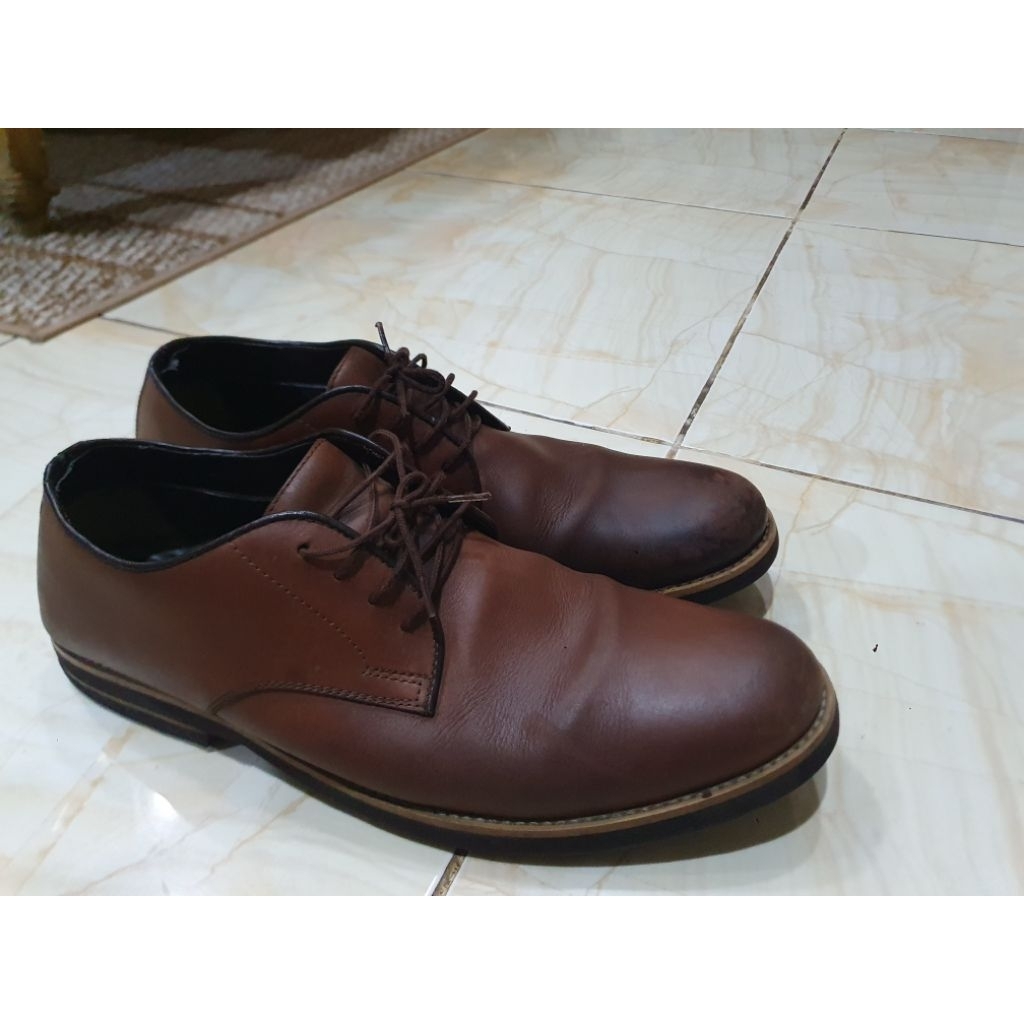 Sepatu formal pria size 44