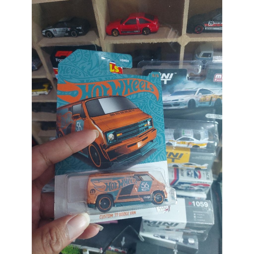 Hot Wheels Custom '77 Dodge Van