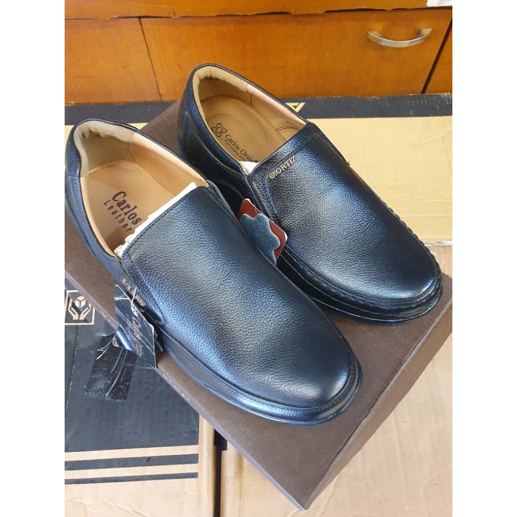 SEPATU KULIT PRIA CARLOS ORTIZ HR