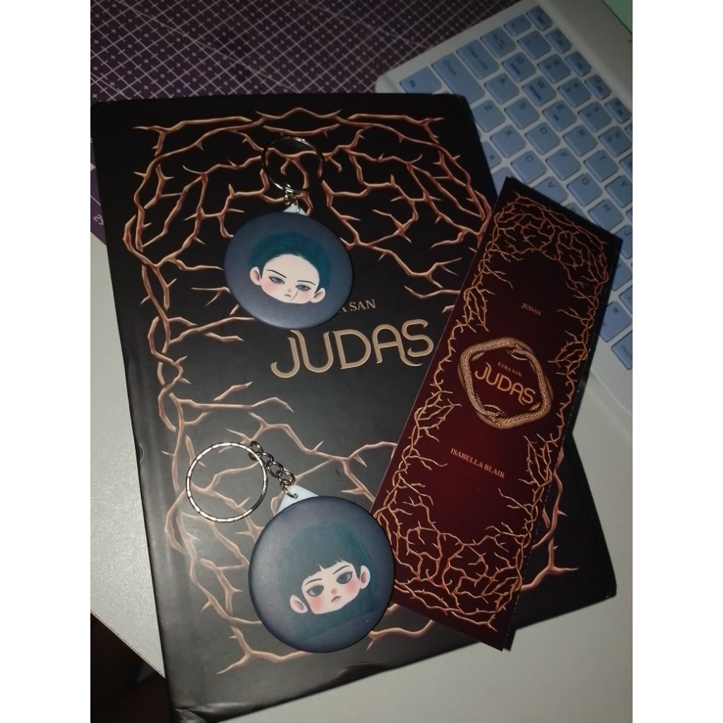 PRELOVED NOVEL JUDAS ORIGINAL