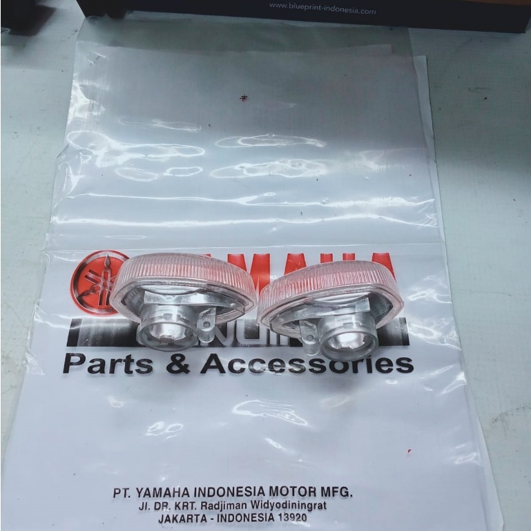 MIKA LAMPU SEIN SET R/L YAMAHA VIXION OLD/BYSON/RX KING/SCORPIO ORIGINAL STANLEY