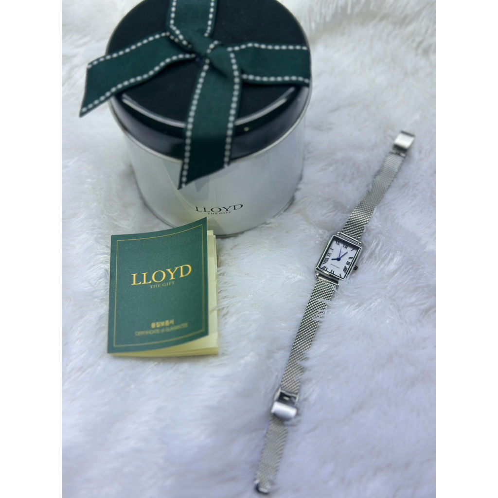 jam tangan Lloyd