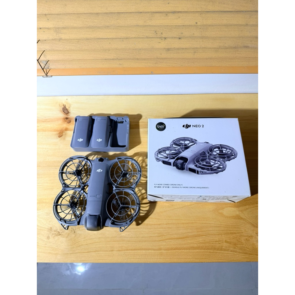 DJI Neo 2 Fly More Combo second