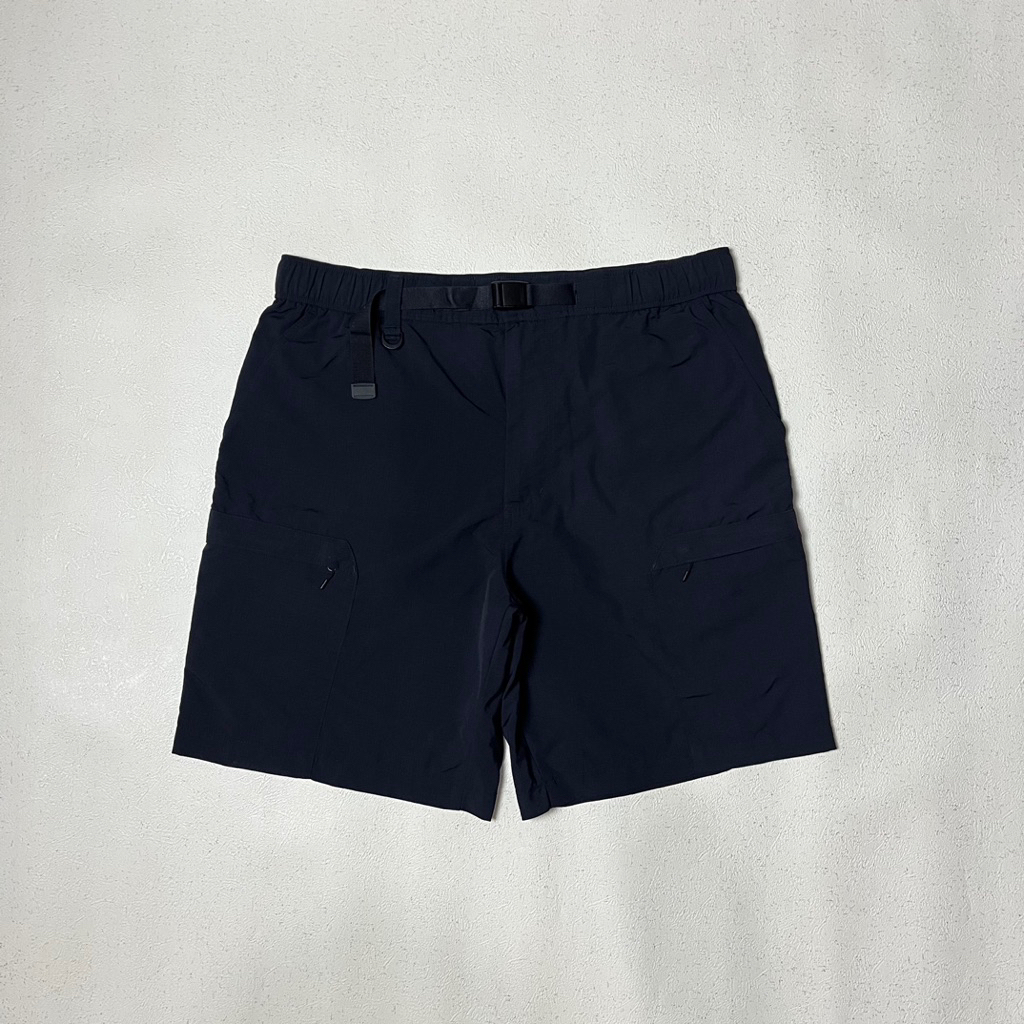 Uniqlo geared utility short pants