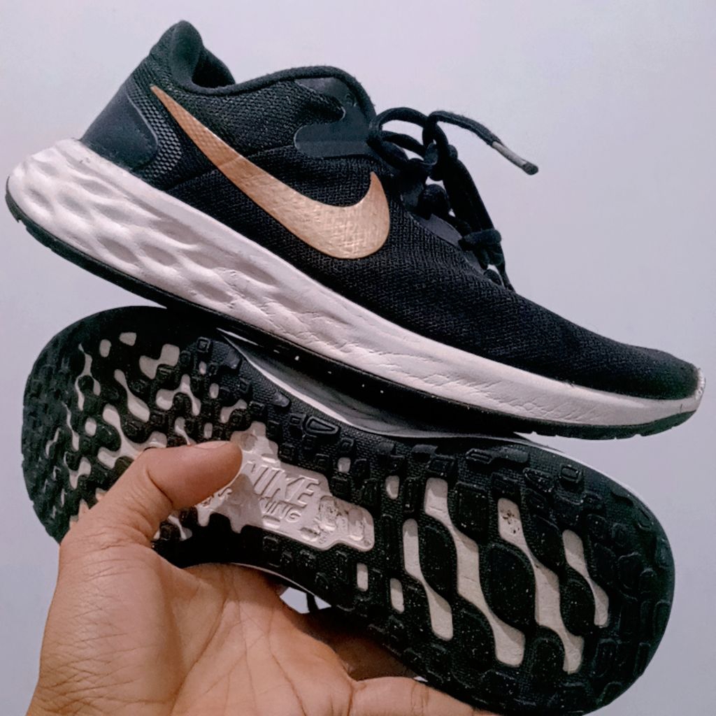 Sepatu Sneaker Nike Original Best Design Size 40