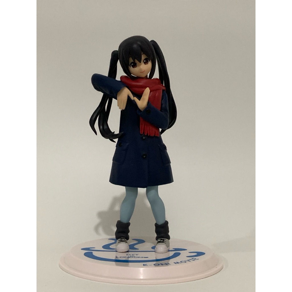 K-On - Azusa Nakano (HTT in London)