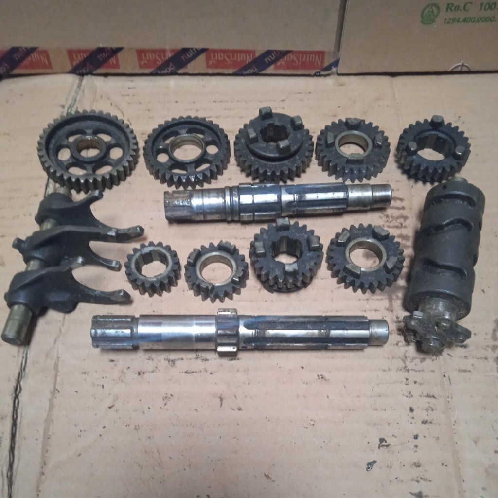 ECER Rasio Gear Ger Gir Gigi Transmisi Ori Original Copotan Honda Cb100 Cb 100 K5 K 5
