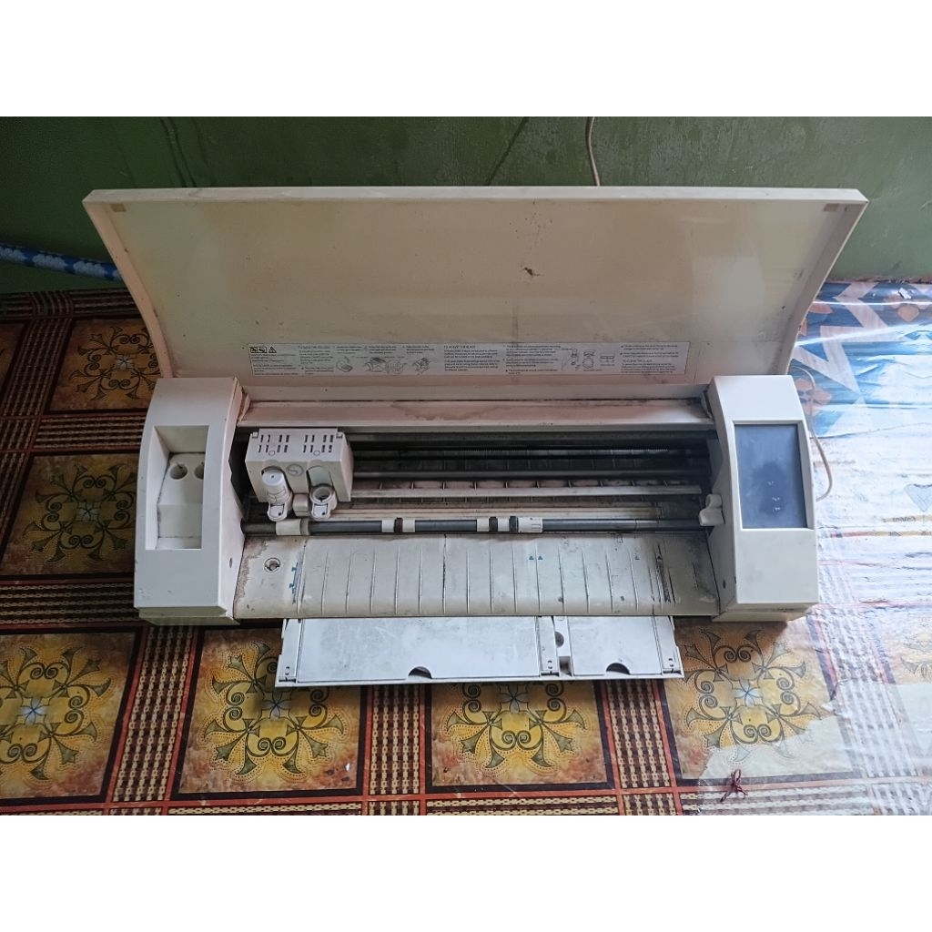 CAMEO 3 MESIN CUTTING