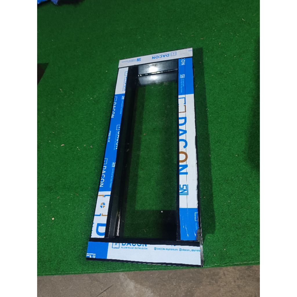 loster kaca mati 4"