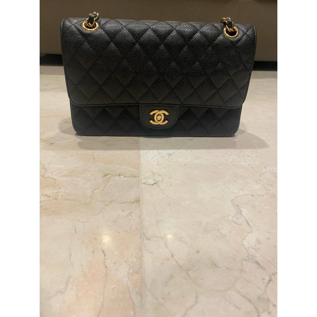 CHANEL Medium Classic Caviar Double Flap Bag GHW