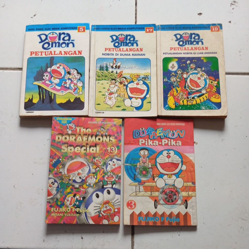 Komik Doraemon | Paket 5 buku (sesuai foto) | original