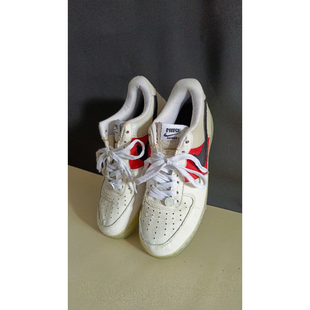 Nike Air Force 1 AF1 White Red Original Second Mulus Size 42 - Sepatu Putih Ori Bekas Sudah Treatmen