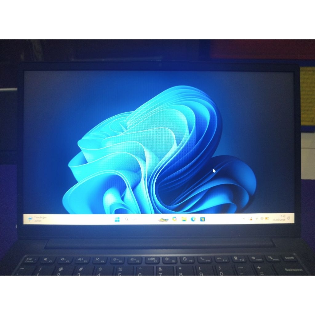 LENOVO V14 - RYZEN 3 5300U - RAM 8 GB - SSD 512 GB