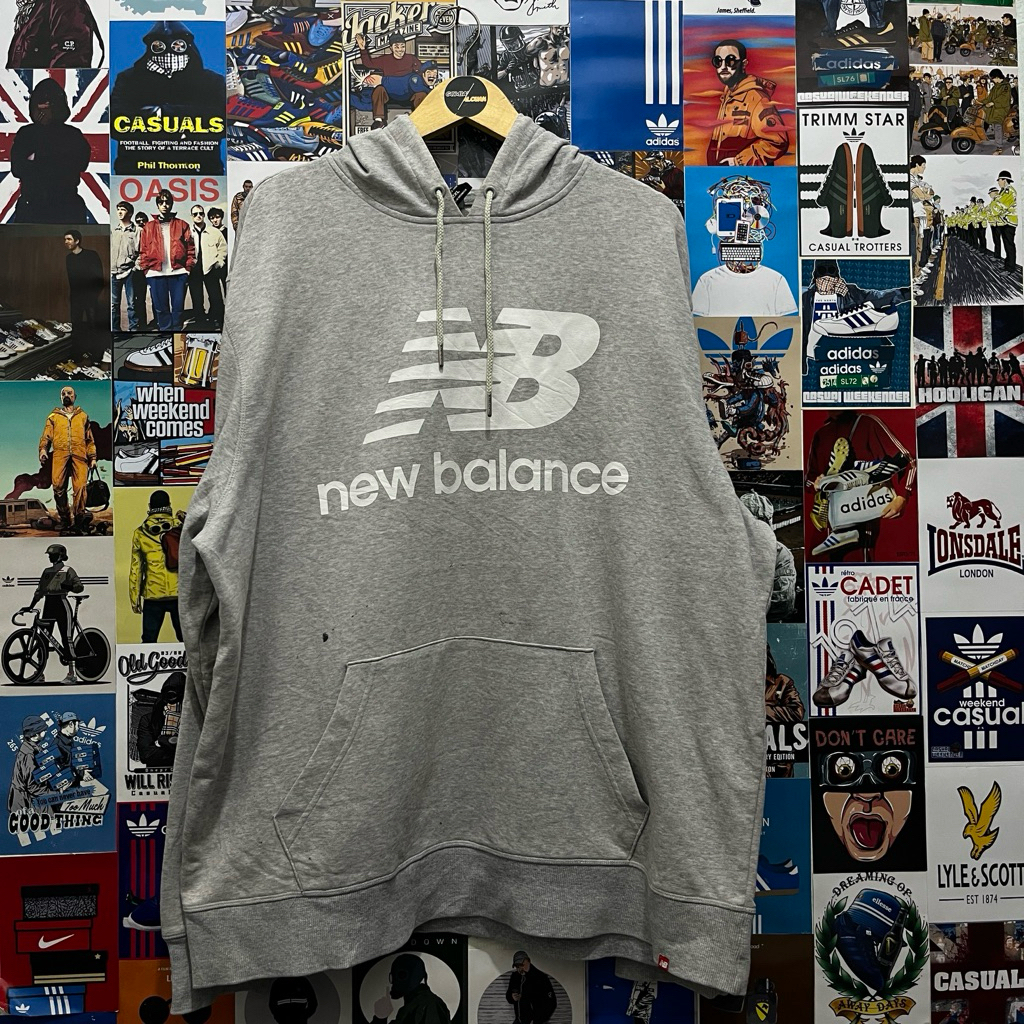 Sweater / Hoodie / Vintage / Second / NEW BALANCE