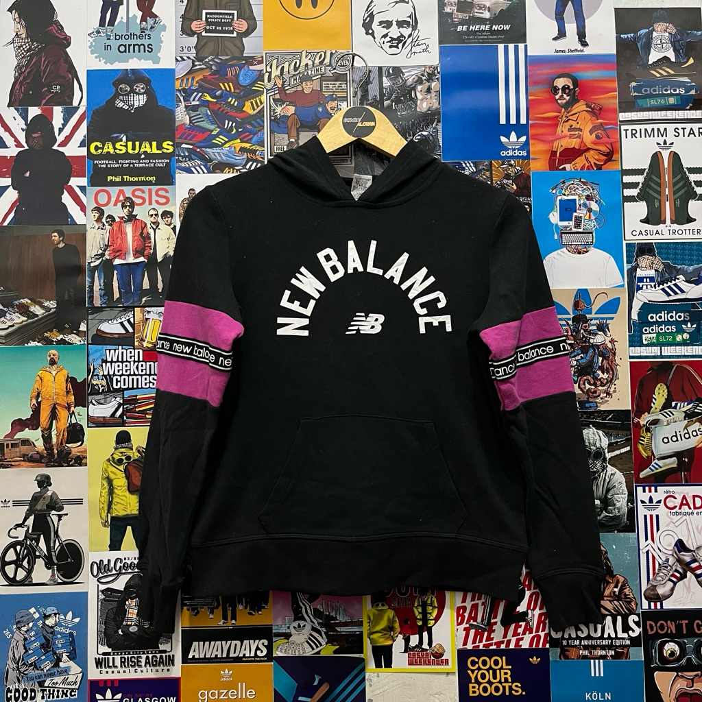 Sweater / Hoodie / Vintage / Second / NEW BALANCE