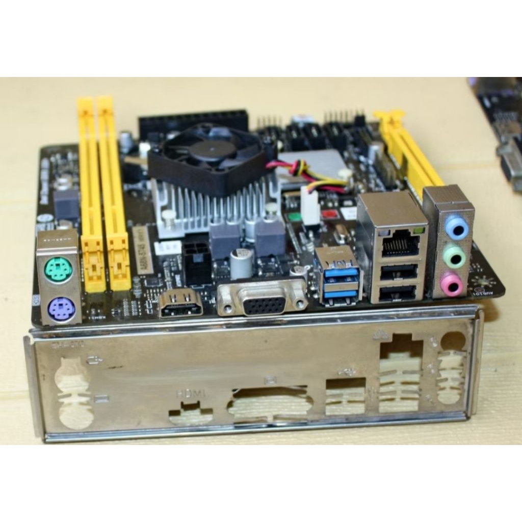 MOBO MINI ITX AMD A10 5745 BIOSTAR A68N-5745 VGA IGP AMD RADEON HD 8610G KENCENG NORMAL