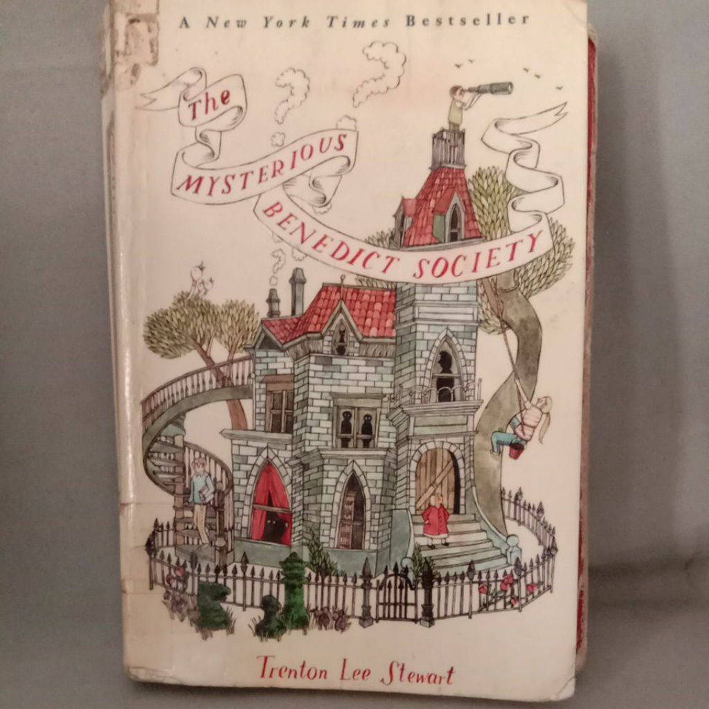 The Mysterious Benedict Society oleh: Trenton Lee Stewart