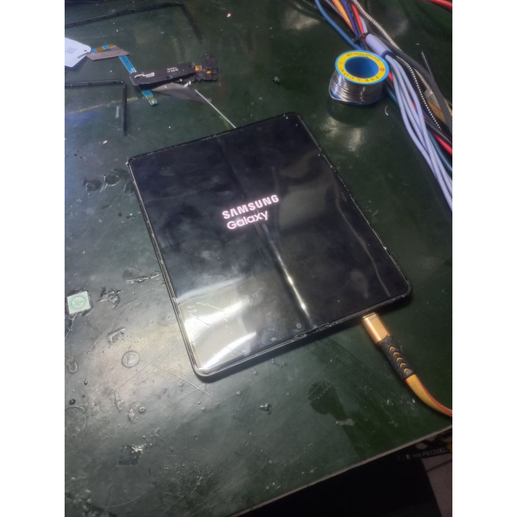 LCD DALAM SAMSUNG Z FOLD 3 NORMAL.