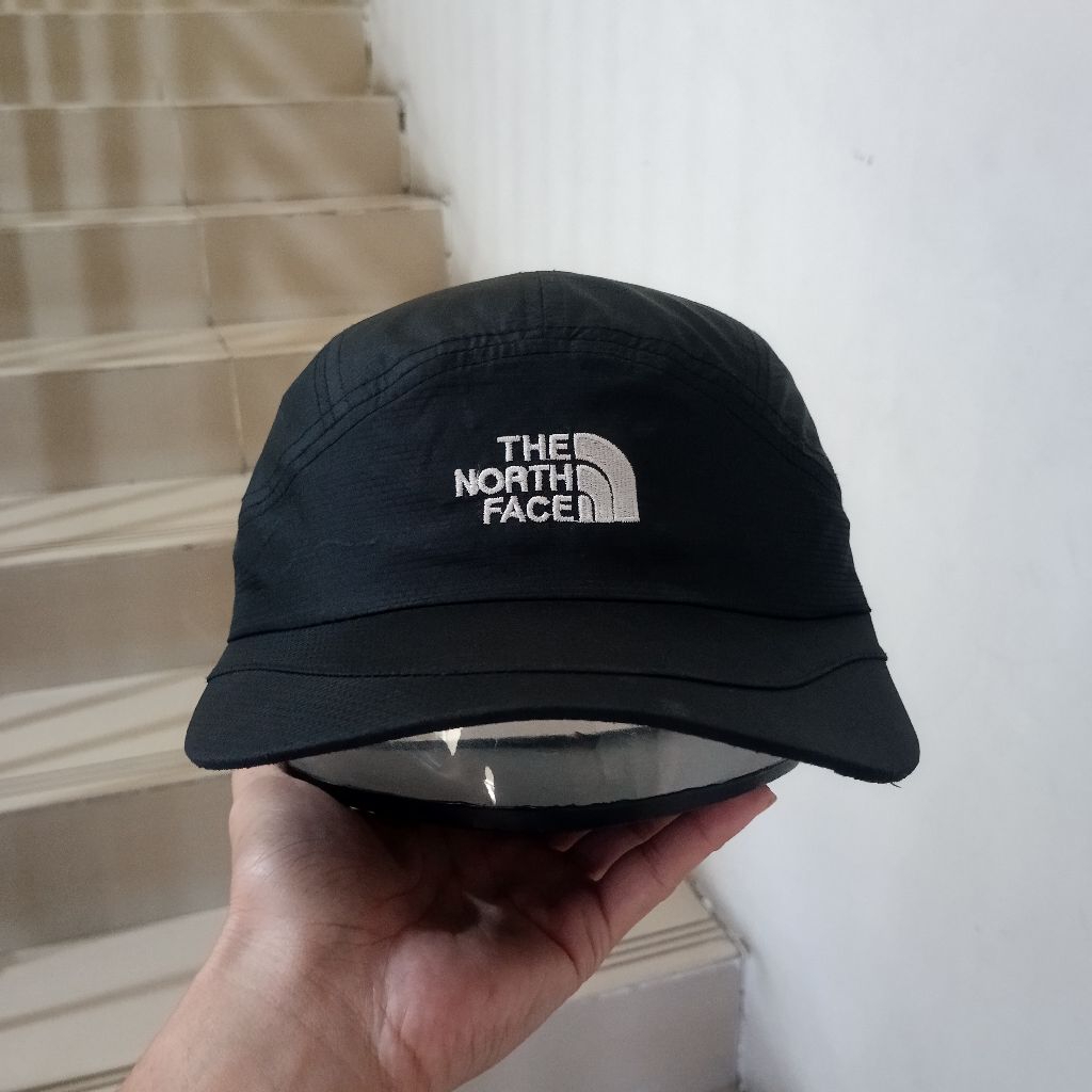 TOPI OUTDOOR THE NORTH FACE