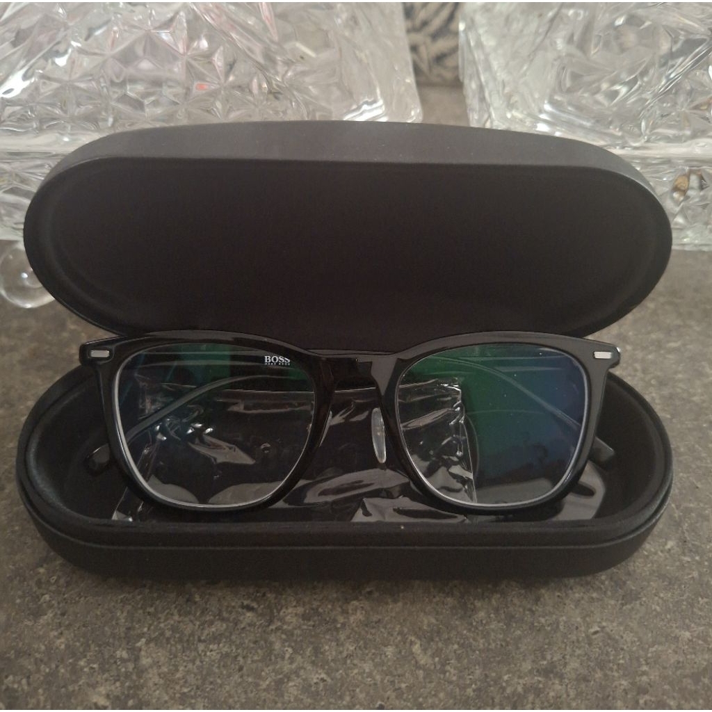 Frame Kacamata Hugo Boss (Preloved)