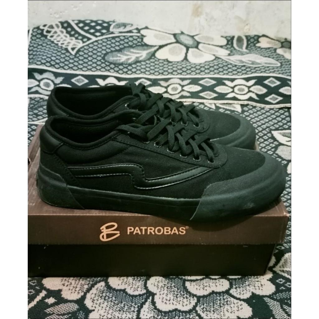 Patrobas sneakers(second)