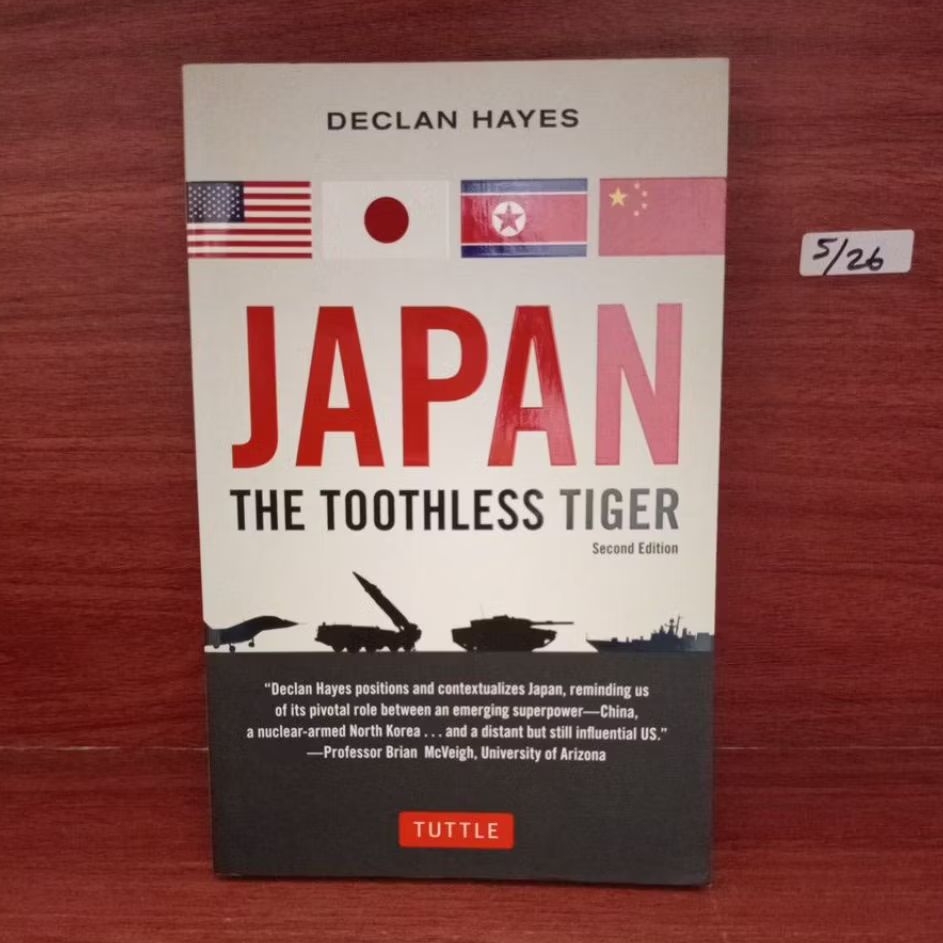 BUKU JAPAN THE TOOTHLESS TIGER BY DECLAN HAYES