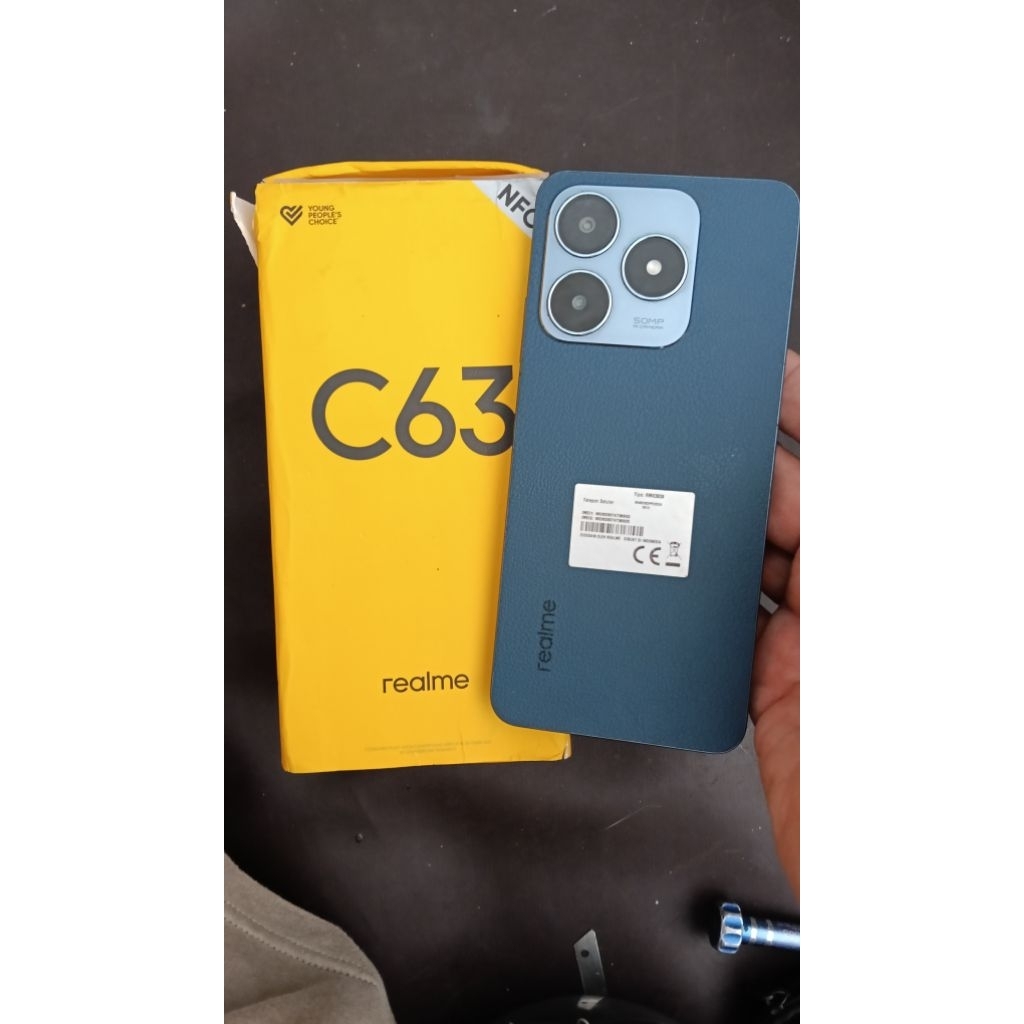 realme c63 ram 8/128