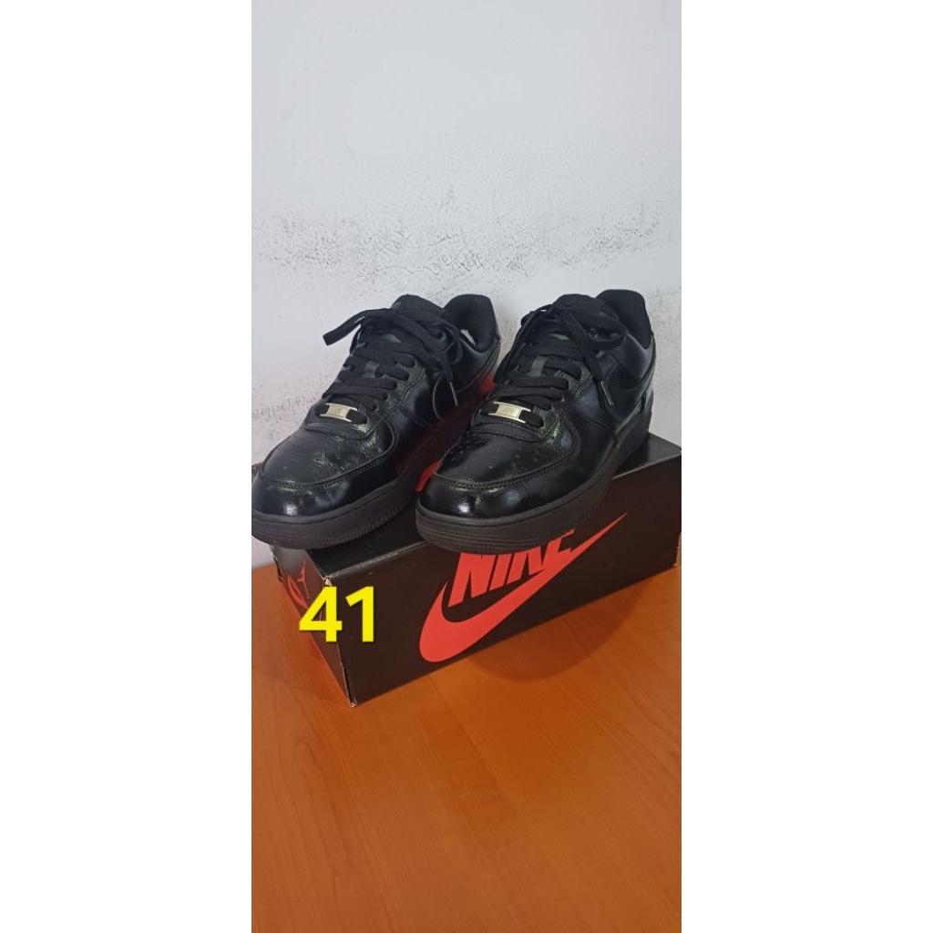 AF1 triple black
