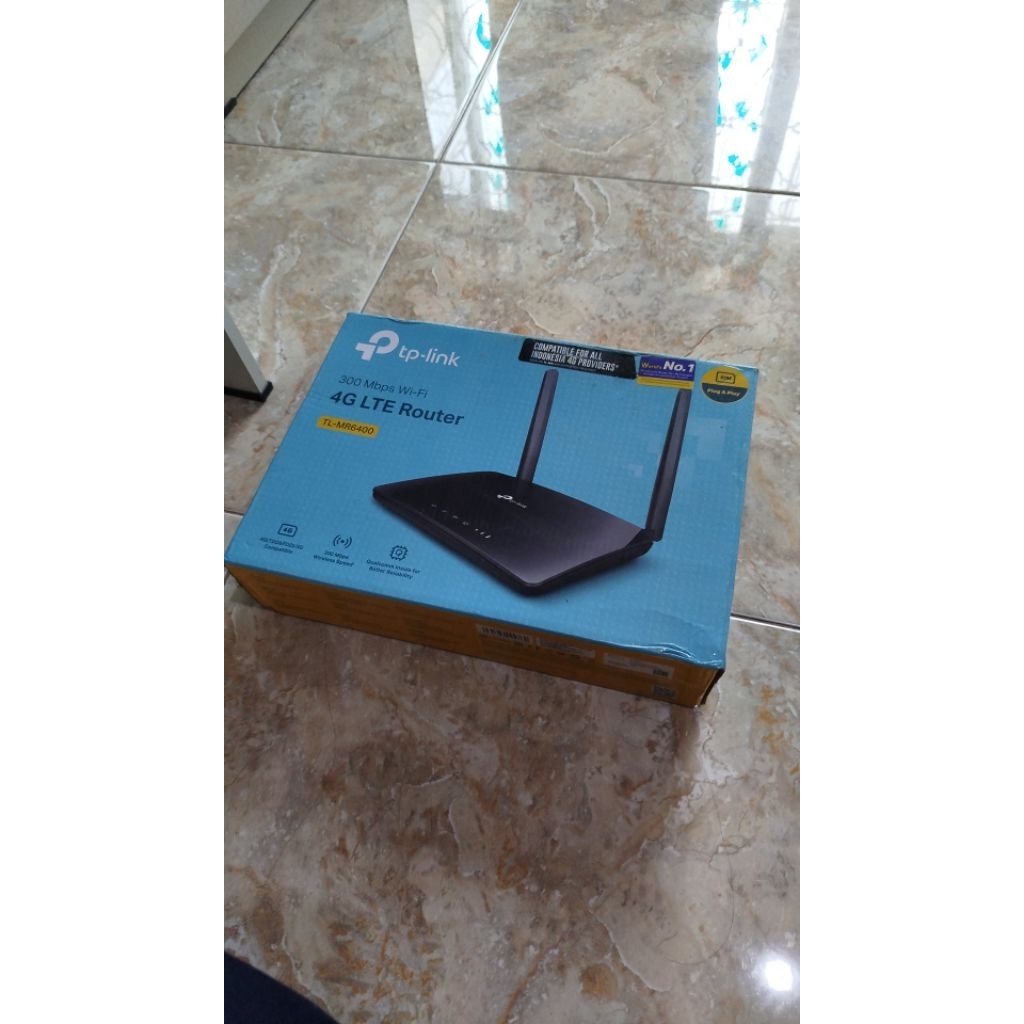 Router Modem TP-LinkMR6400 4G LTE 300 Mbps Wi-Fi N dengan 2 antena internal & 2 external Plug and Pl