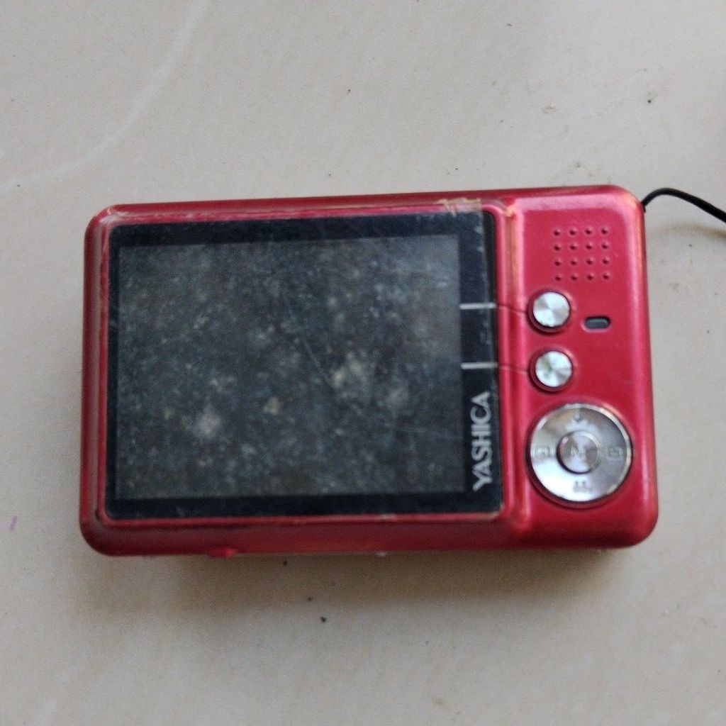jual kamera digital YASHICA EZ F527