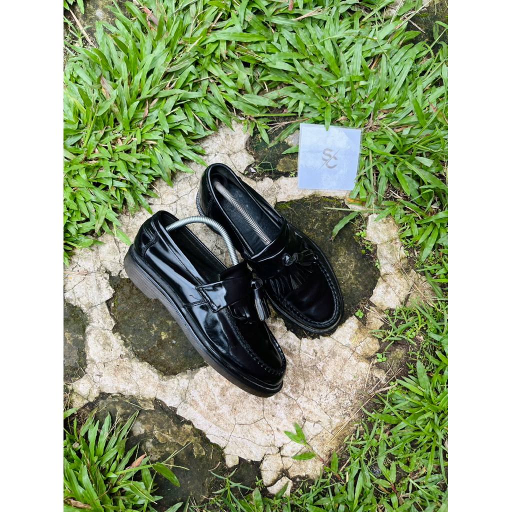 DOCMART ADRIAN TASSEL BLACK
