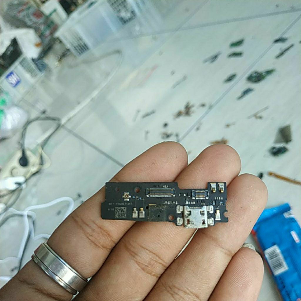 board cas bekas Motorola moto E4 plus