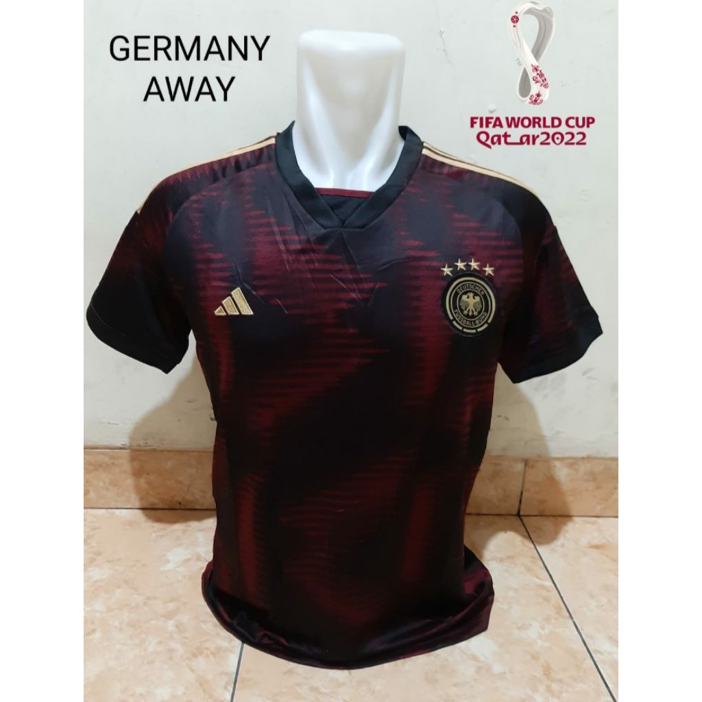 koleksi olahraga baju bola Jerman away 2022 ukuran XL