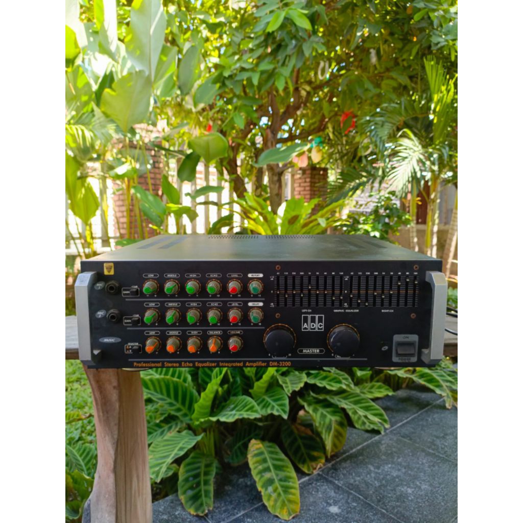 Amplifier Stereo Echo Equalizer ADC DM-3200