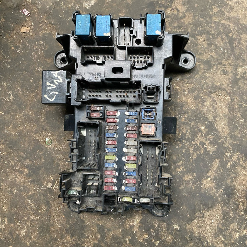 fuse box rumah sekring sikring grand vitara 2400cc 2.4 copotan original