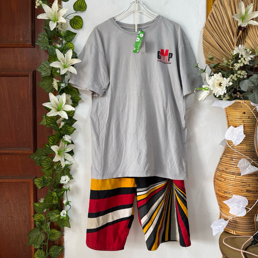 Set Kaos Celana Pendek pria