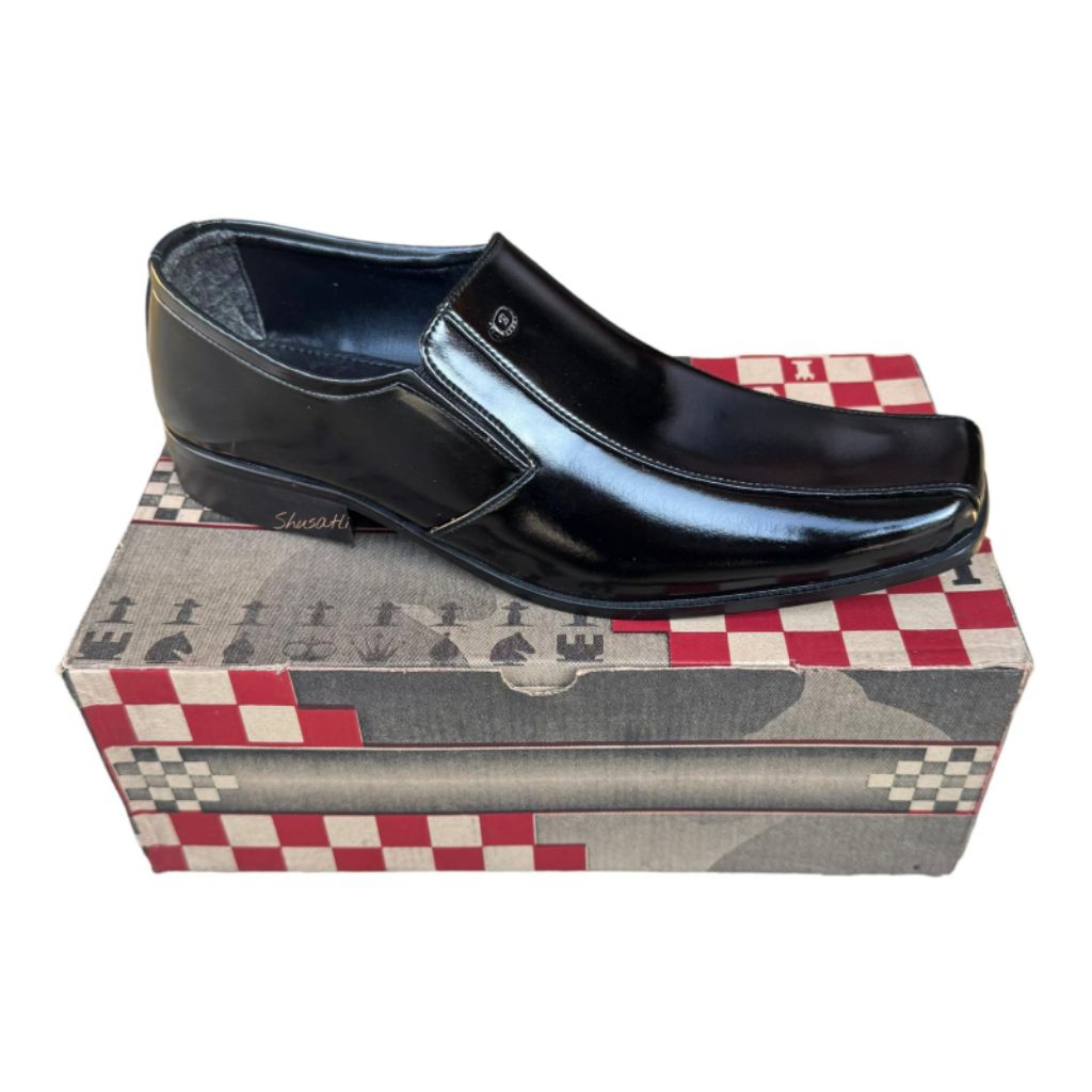 Sepatu Pantofel Pria Bally Kulit Sapi Asli Original Hitam Polos Awet Lentur Ringan Tahan Lama model 
