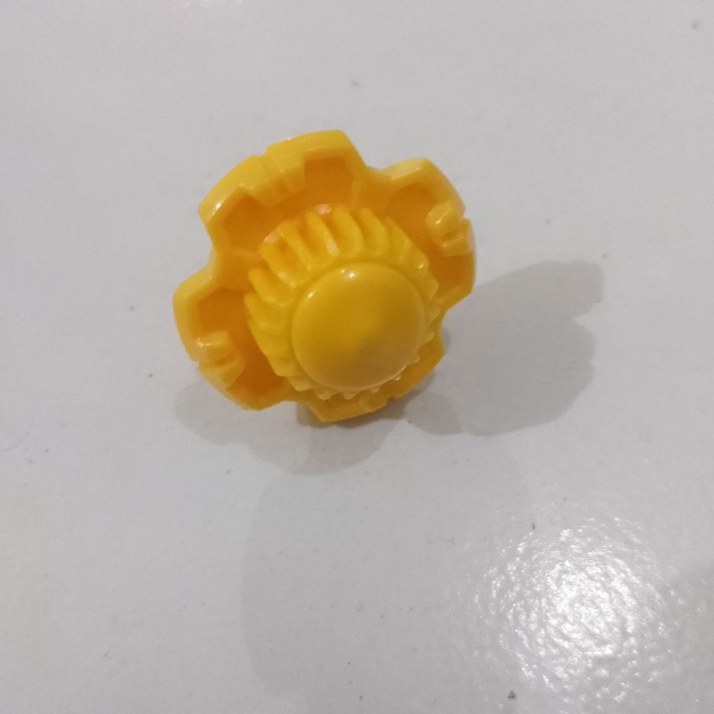 Beyblade X Bit Yielding (Y) Original Takaratomy