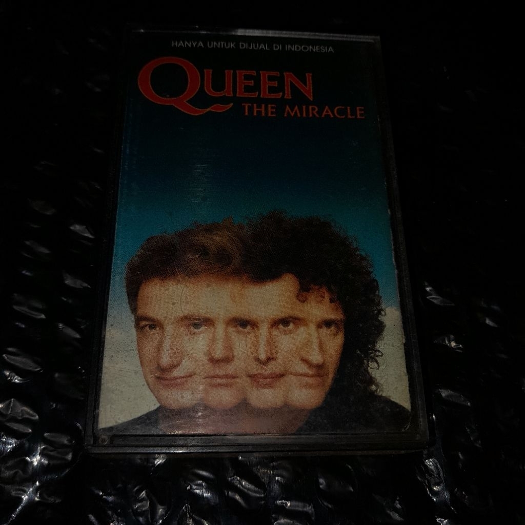 kaset pita queen the miracle