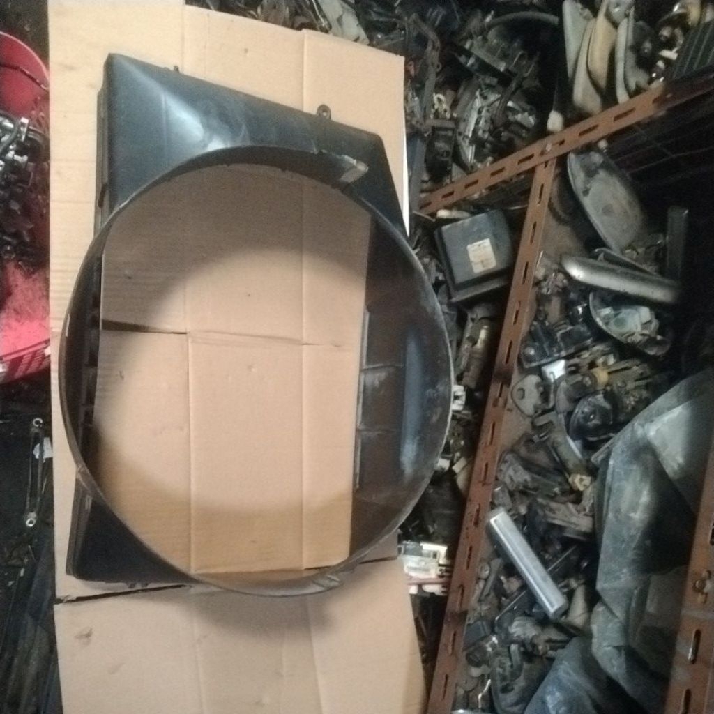 COVER SEBENG RADIATOR TOYOTA KIJANG KAPSUL 7K KARBURATOR COPOTAN ORIGINAL