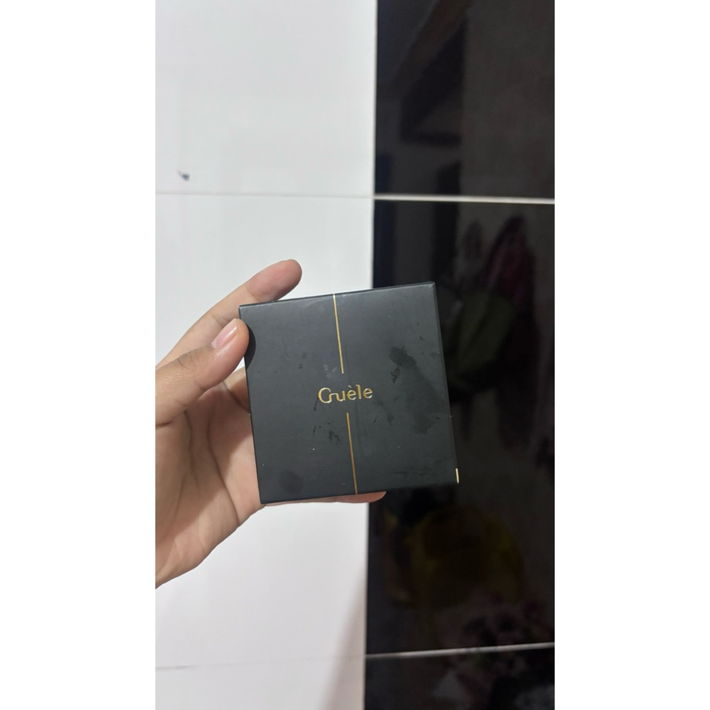 PRELOVED CUSHION GUELE SHADE SUNNÉ