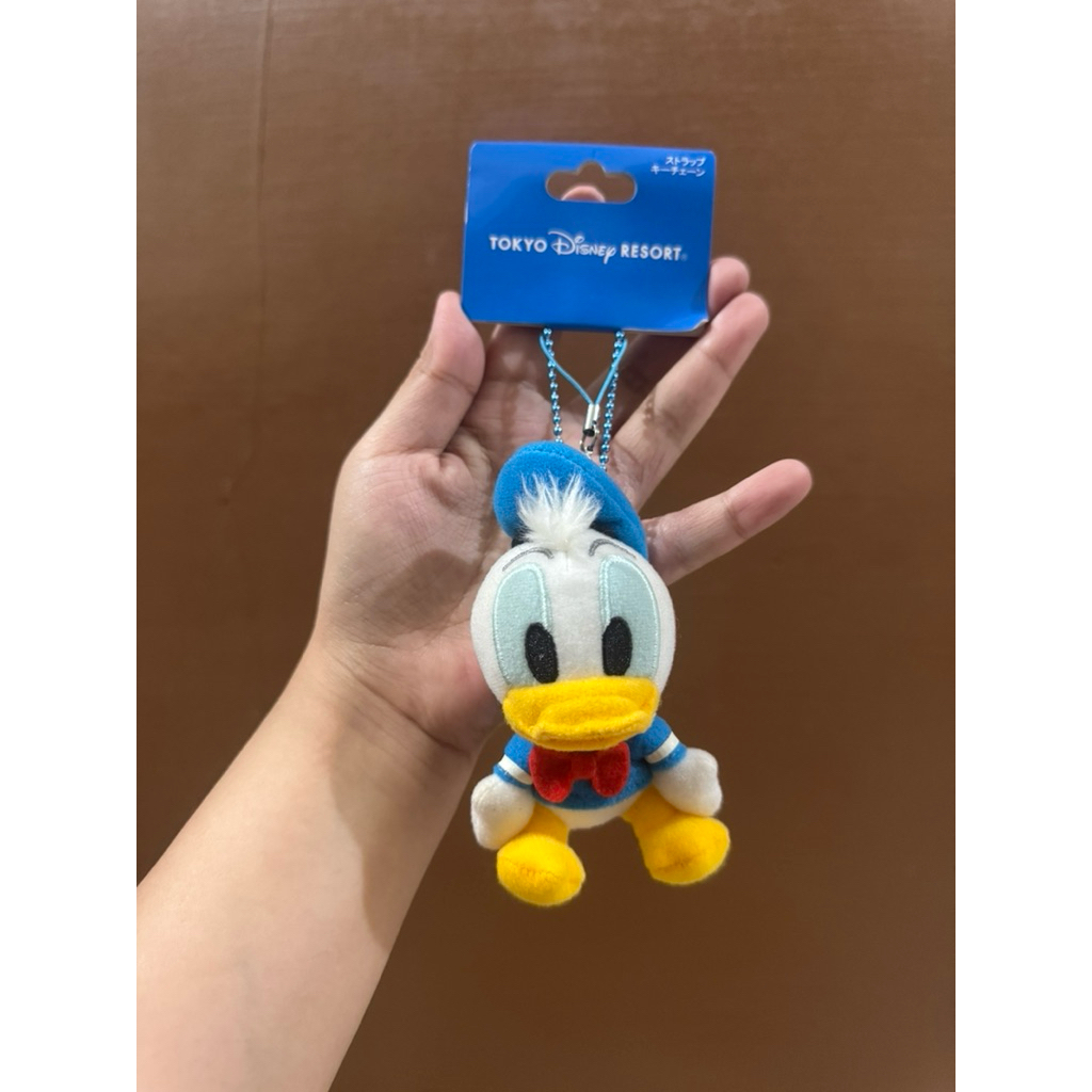 Boneka gantungan kunci Karakter donald duck size 11cm original / boneka gantungan Kunci disney origi