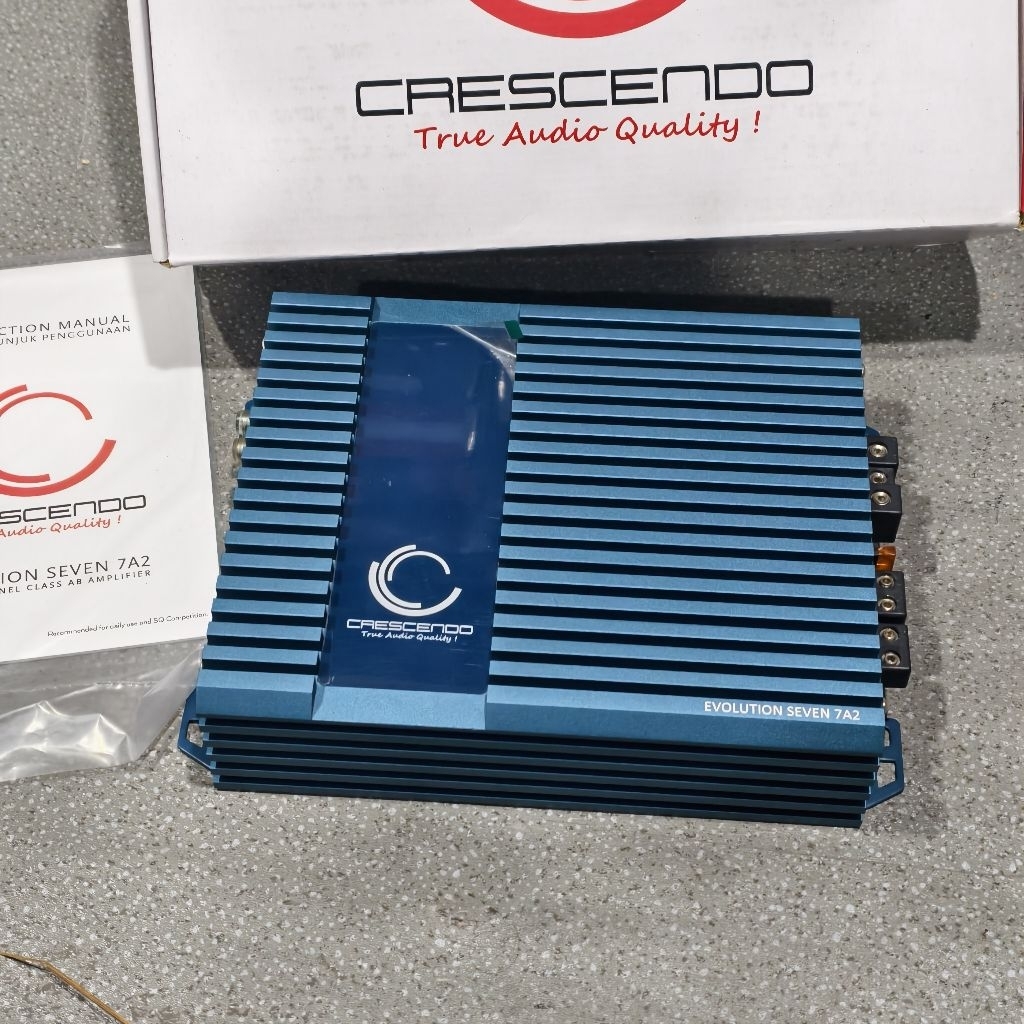 Crescendo  EVO seven 7A2 power 2 channel ex display