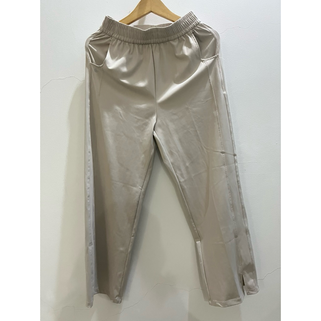 PRELOVED Celana Olahraga Cosi Cozy
