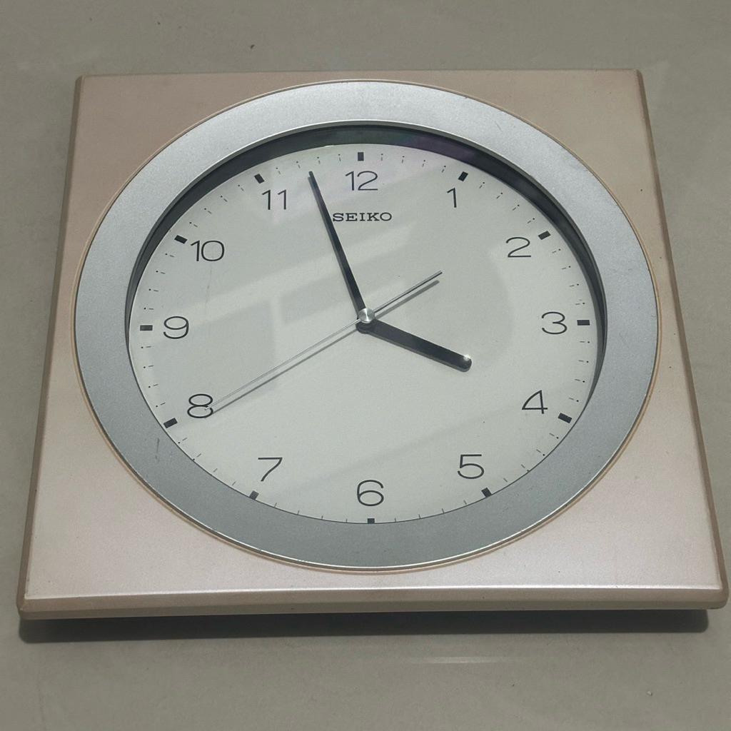 Jam Dinding Seiko Original Kondisi Mati