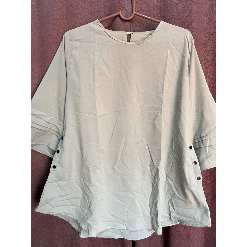 blouse sage