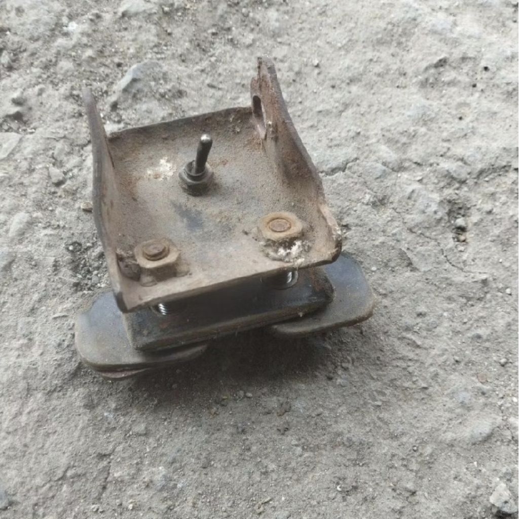 engsel jok f1zr.porce1 Vega lama ceypton bekas original