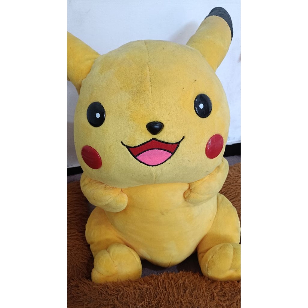 Boneka Pikachu Jumbo