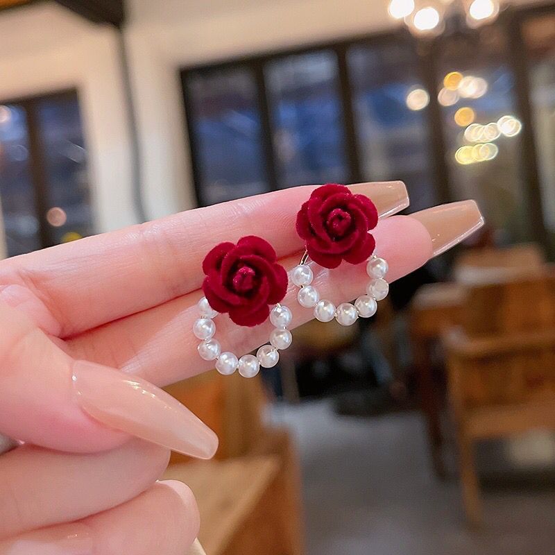 Anting Bunga Merah Perhiasan Wanita Anting Merah AT344